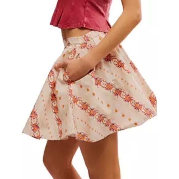 NWT FREE PEOPLE Printed Gaia Skirt Large - Picture 4 of 11